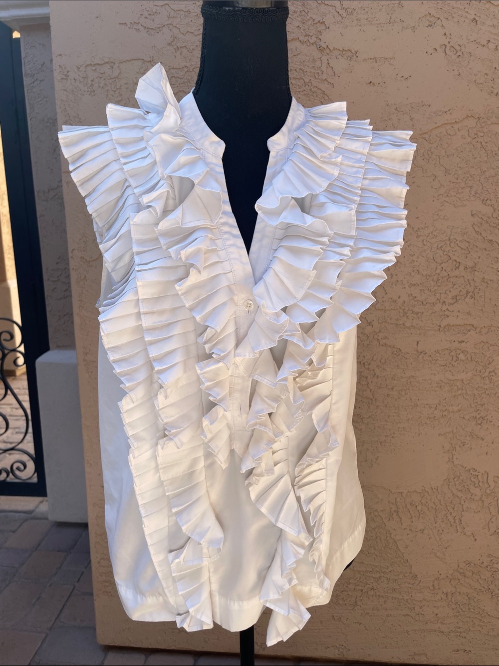 Anthropologie Maeve White Ruffled Sleeveless Blouse